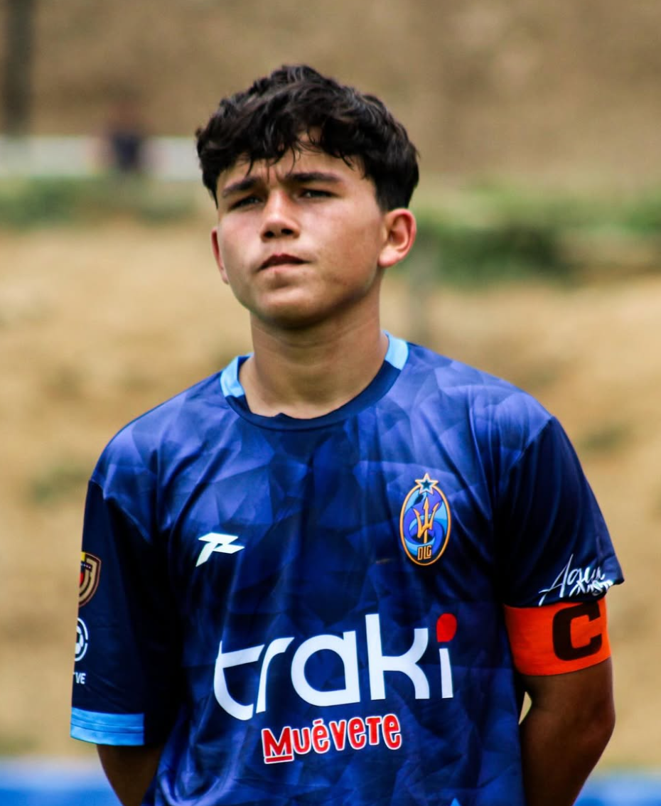 Rubén González